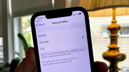 万冲镇苹果手机维修分享iPhone 12如何打开或关闭5G网络 