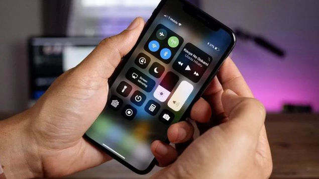 万冲镇苹果手机维修分享iPhone 12信号差怎么办 